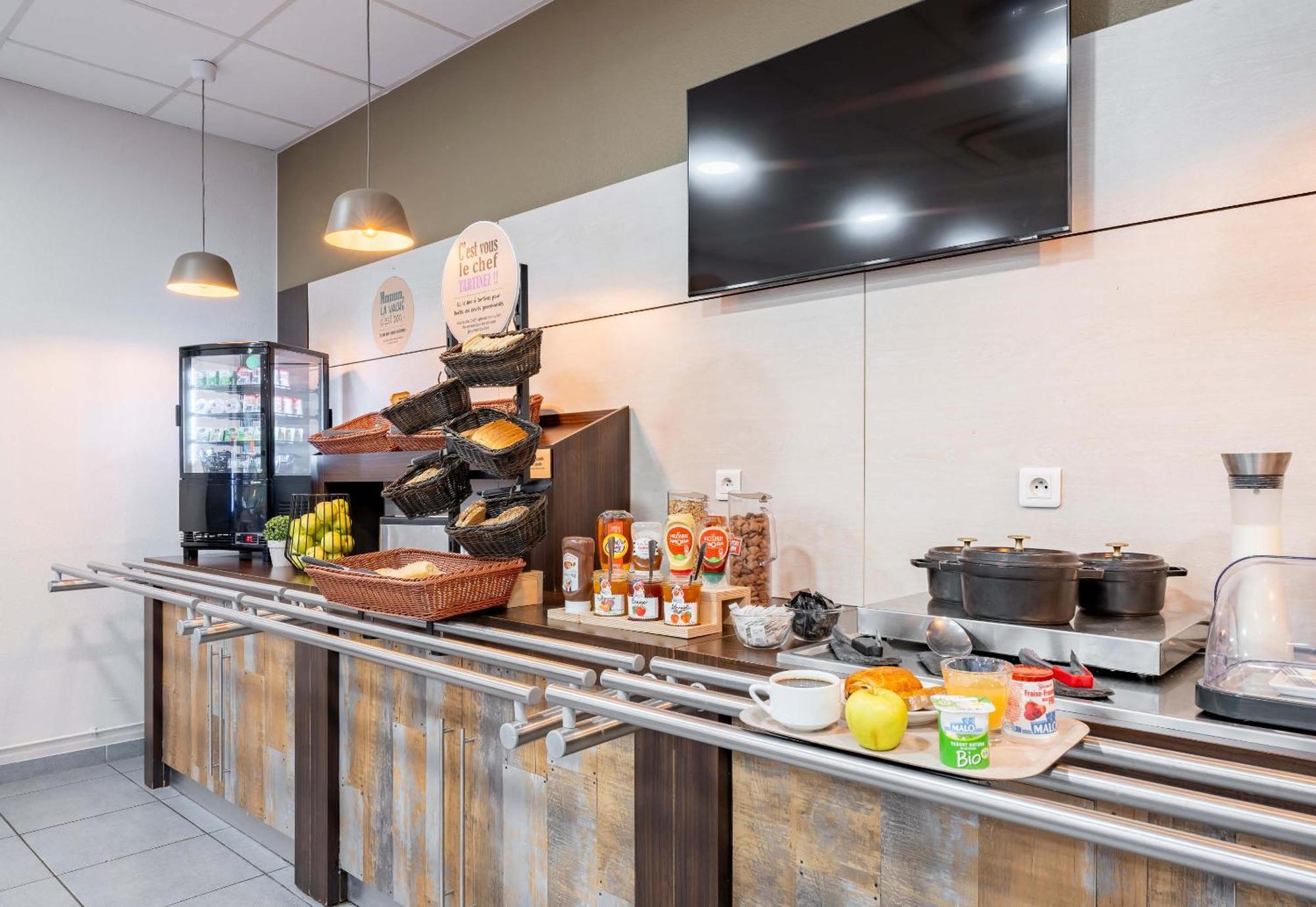 B&B Hotel Maubeuge-Louvroil Luaran gambar