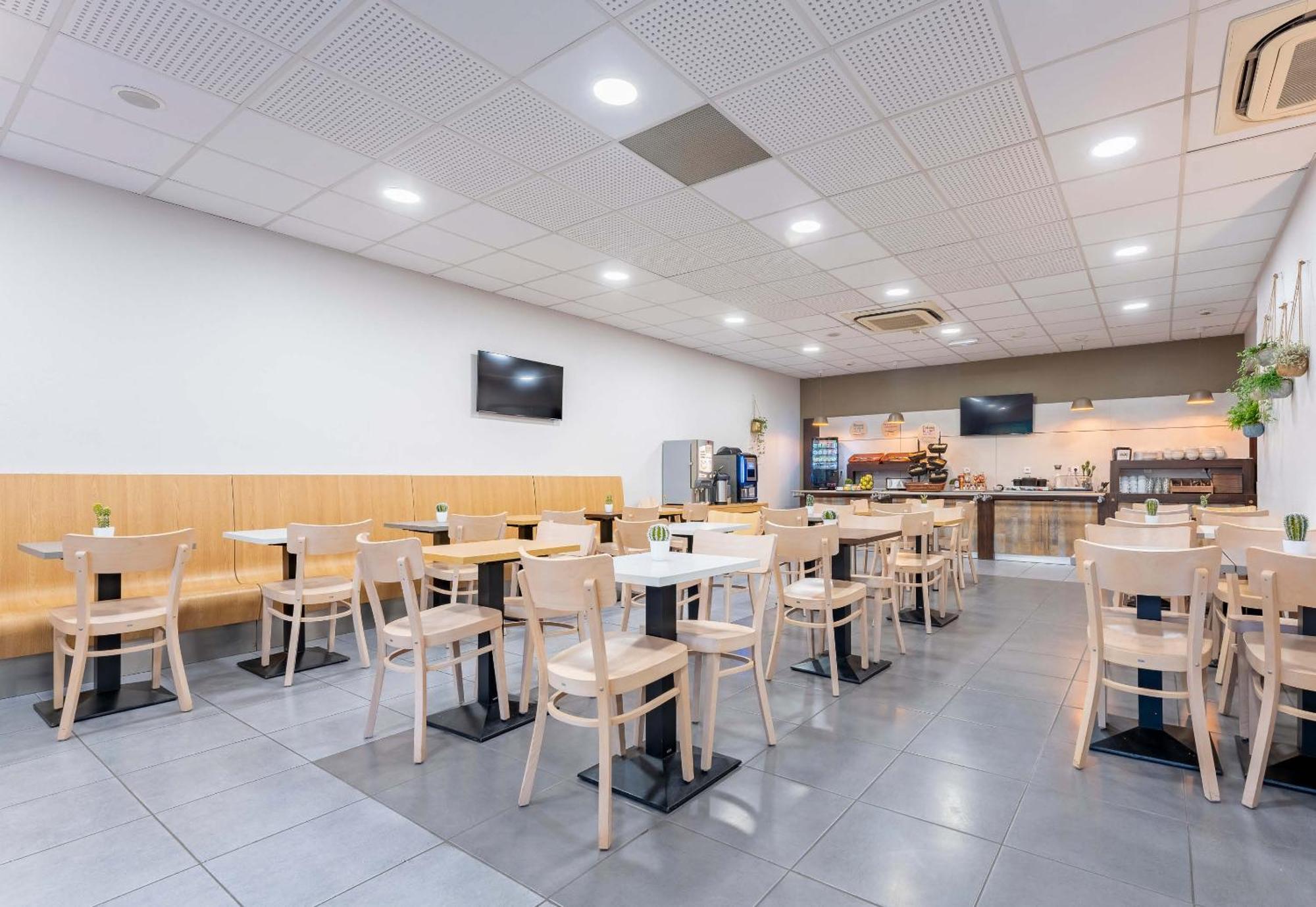 B&B Hotel Maubeuge-Louvroil Luaran gambar